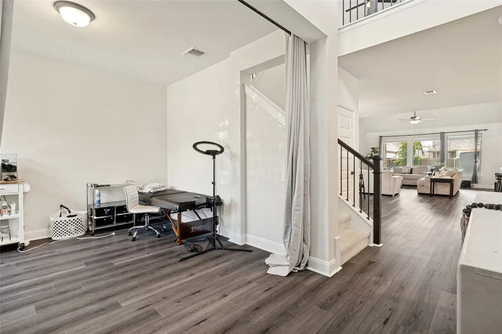 909 Almond Blossom Circle Crowley, TX 76036