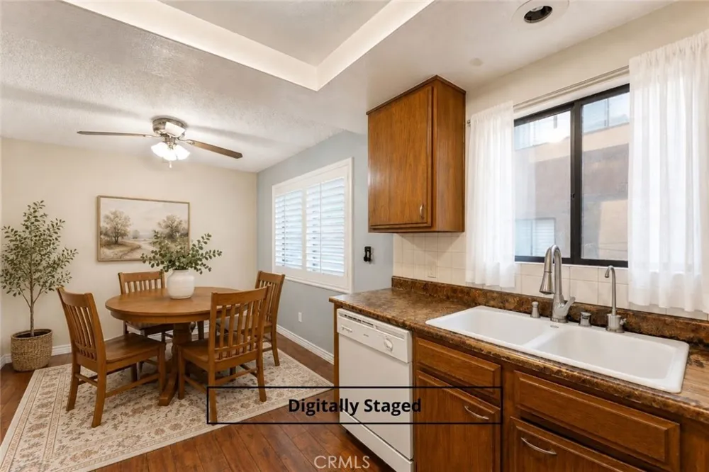 16414 Cornuta #8 Bellflower, CA 90706