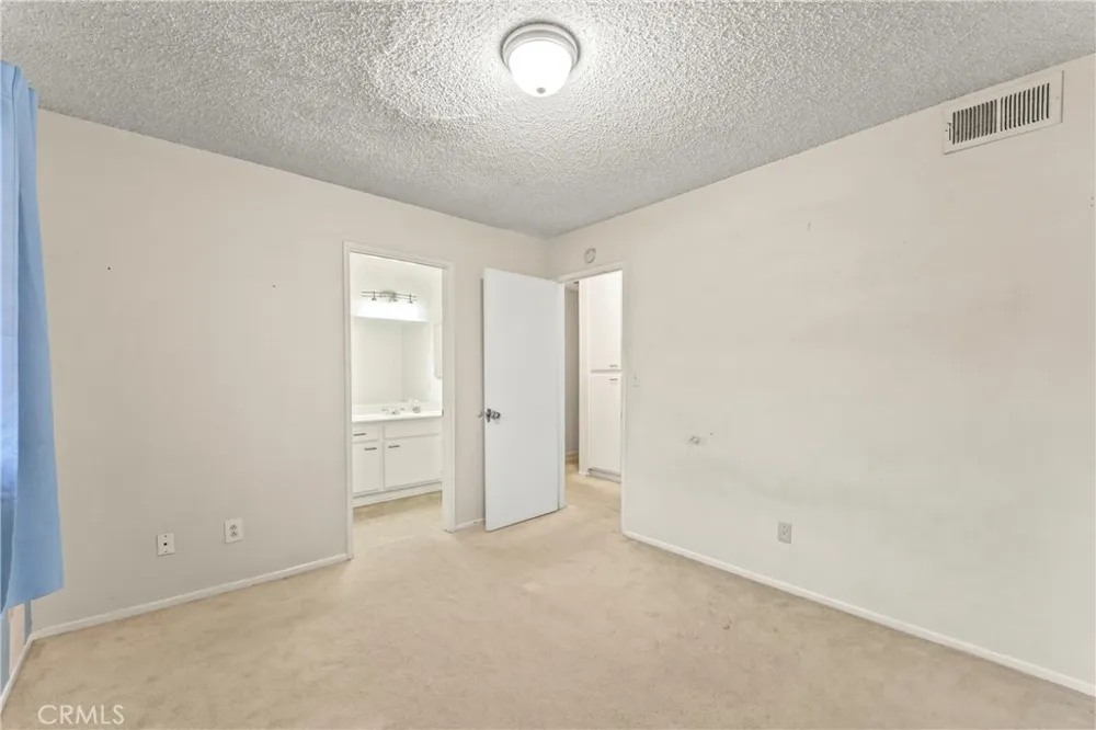 16414 Cornuta #8 Bellflower, CA 90706