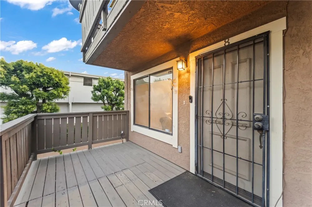 16414 Cornuta #8 Bellflower, CA 90706