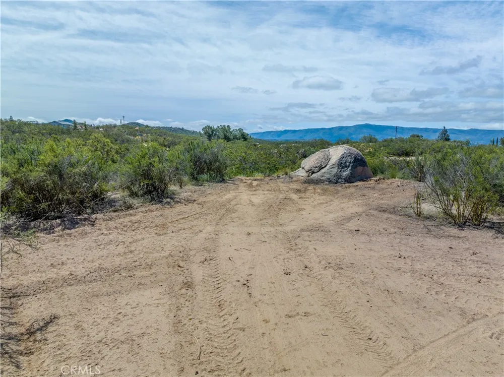 576 Derby Aguanga, CA 92536