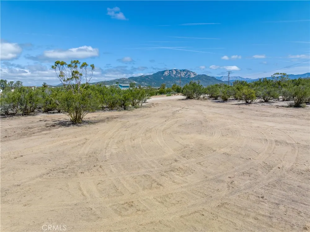576 Derby Aguanga, CA 92536