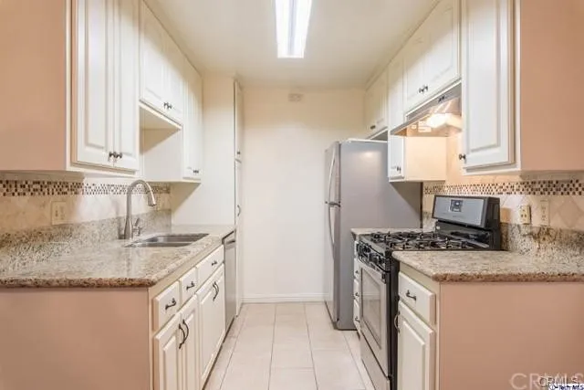 601 E Orange Grove #103 Burbank, CA 91501