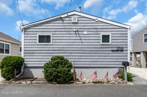 208 Mallard Lane