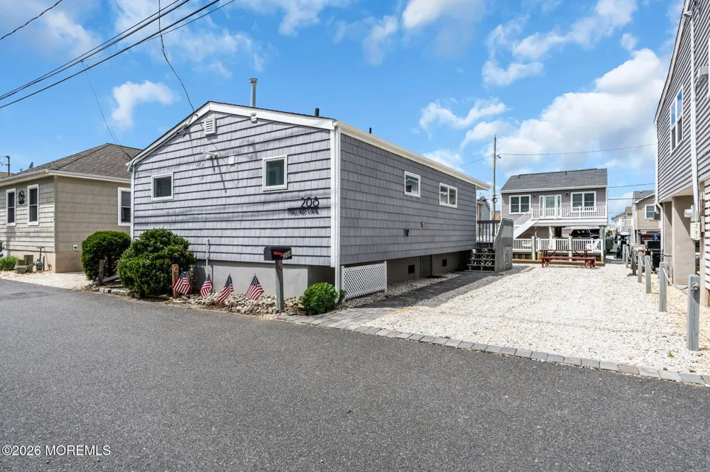 208 Mallard Lane Lavallette, NJ 08735