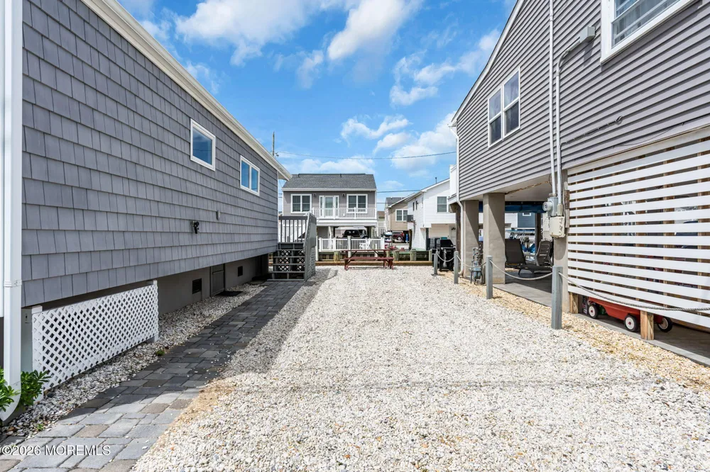 208 Mallard Lane Lavallette, NJ 08735