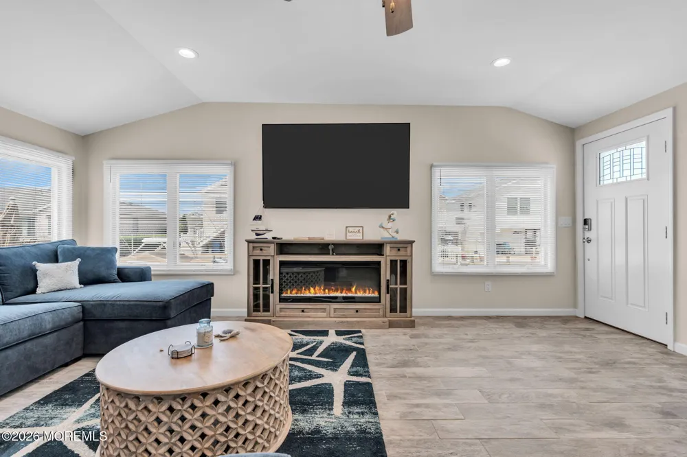 208 Mallard Lane Lavallette, NJ 08735