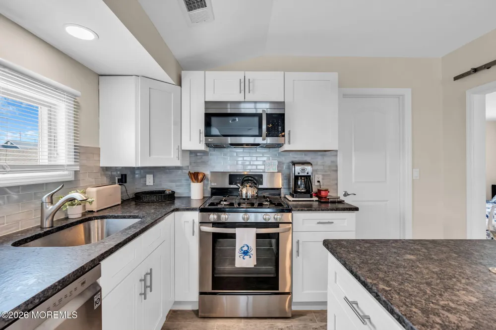 208 Mallard Lane Lavallette, NJ 08735