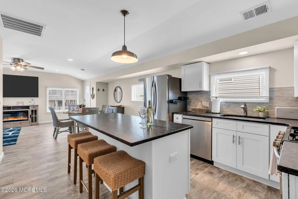 208 Mallard Lane Lavallette, NJ 08735