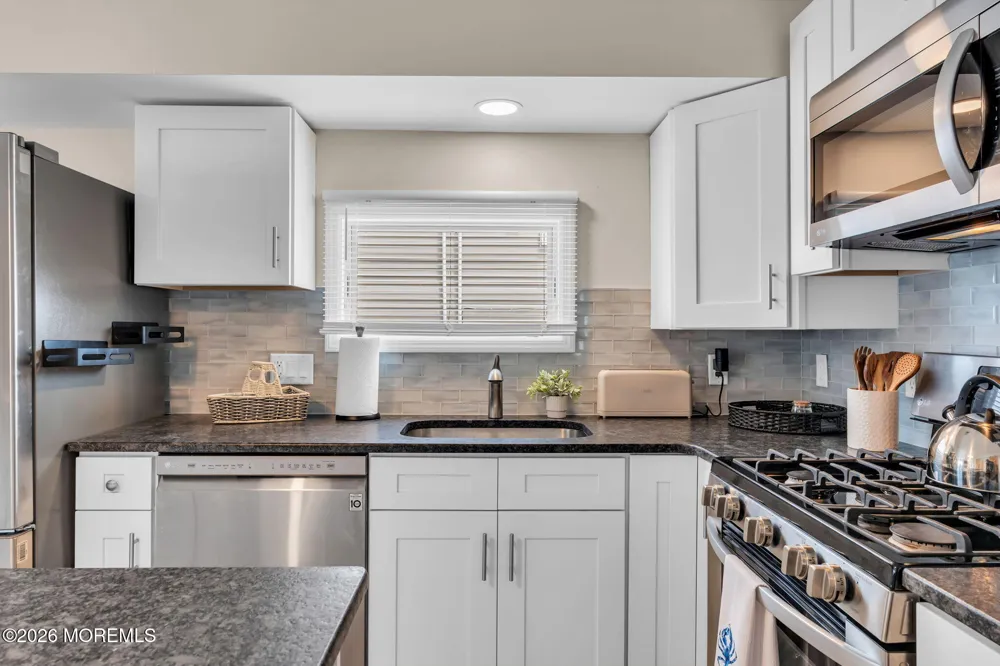 208 Mallard Lane Lavallette, NJ 08735