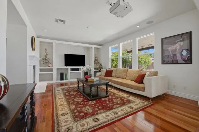9632 Cherrywood Court Gilroy, CA 95020