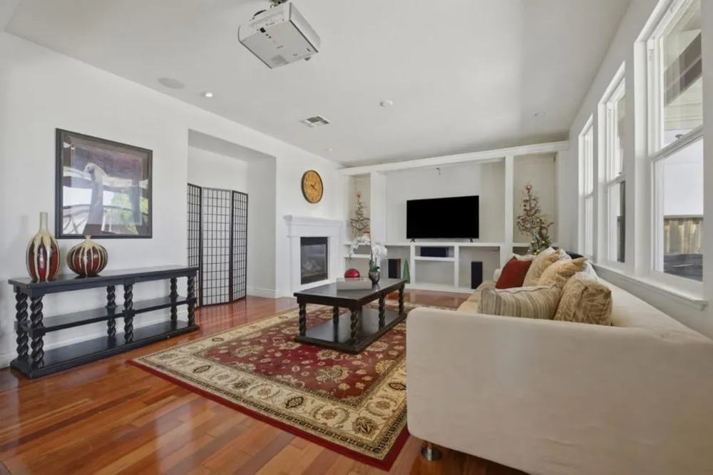 9632 Cherrywood Court Gilroy, CA 95020