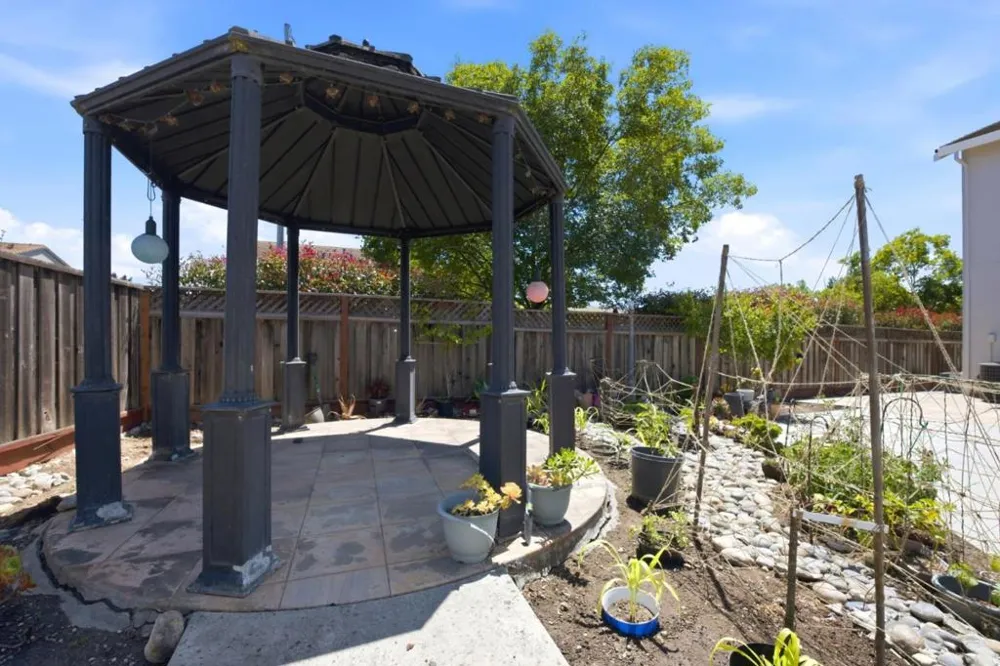 9632 Cherrywood Court Gilroy, CA 95020