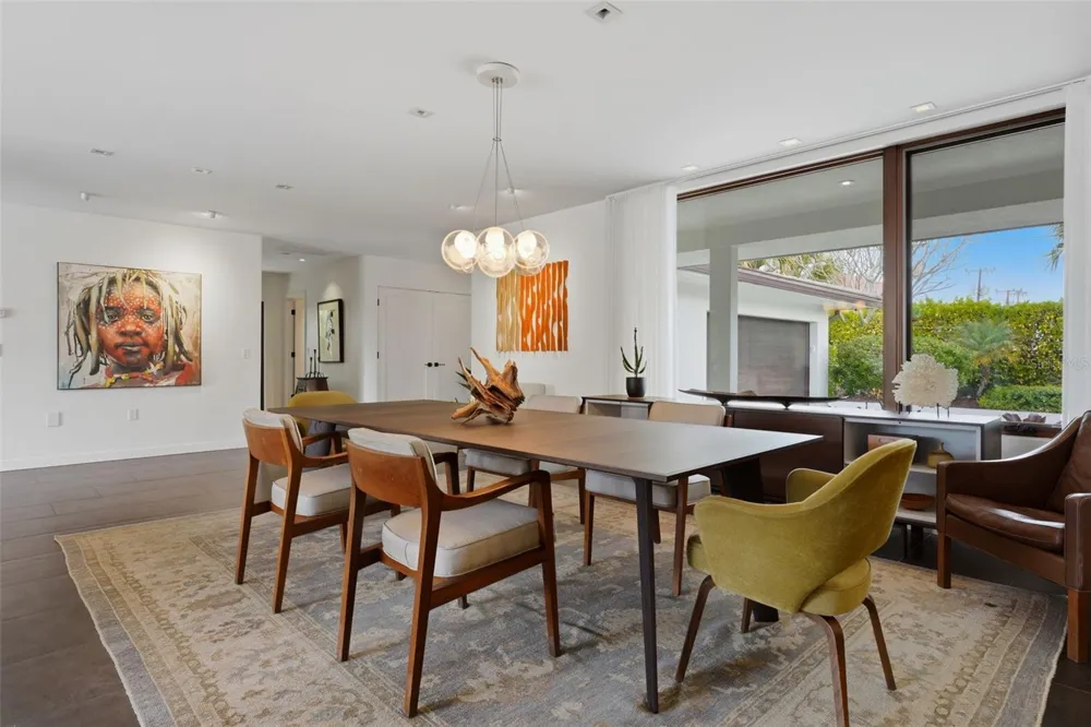 541 S WASHINGTON DRIVE Sarasota, FL 34236