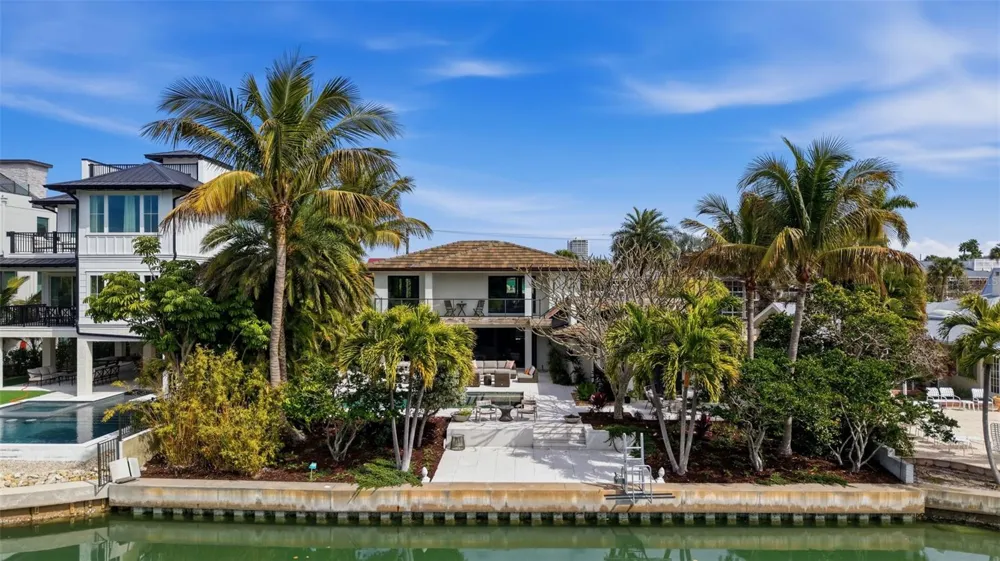 541 S WASHINGTON DRIVE Sarasota, FL 34236