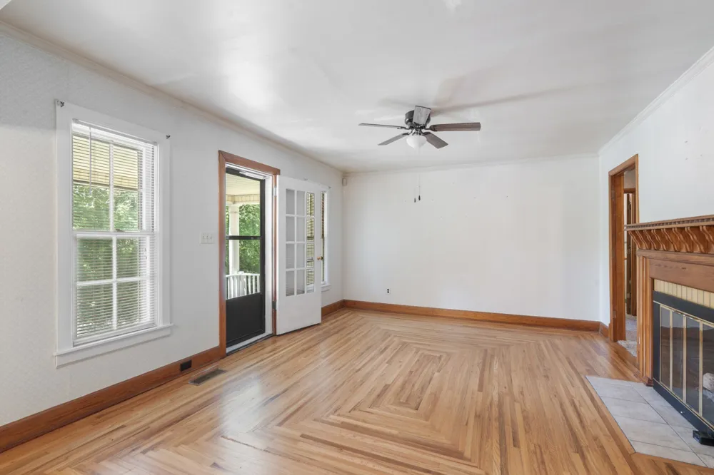 498 Highway 100 Centerville, TN 37033