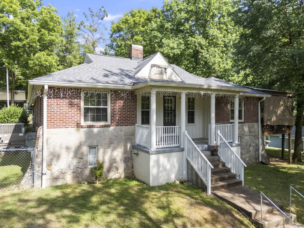 498 Highway 100 Centerville, TN 37033