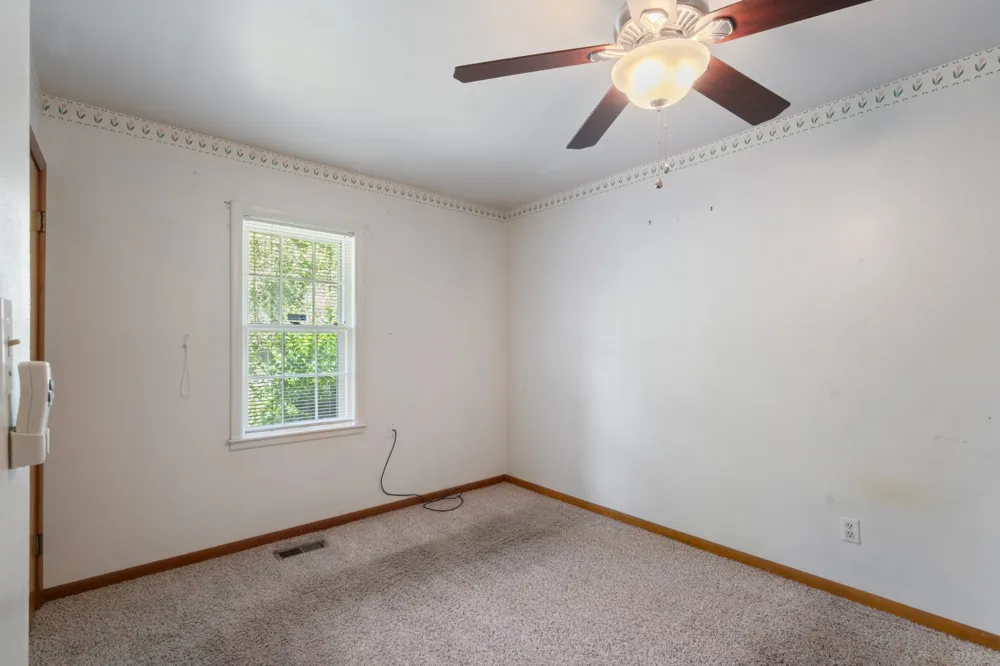 498 Highway 100 Centerville, TN 37033