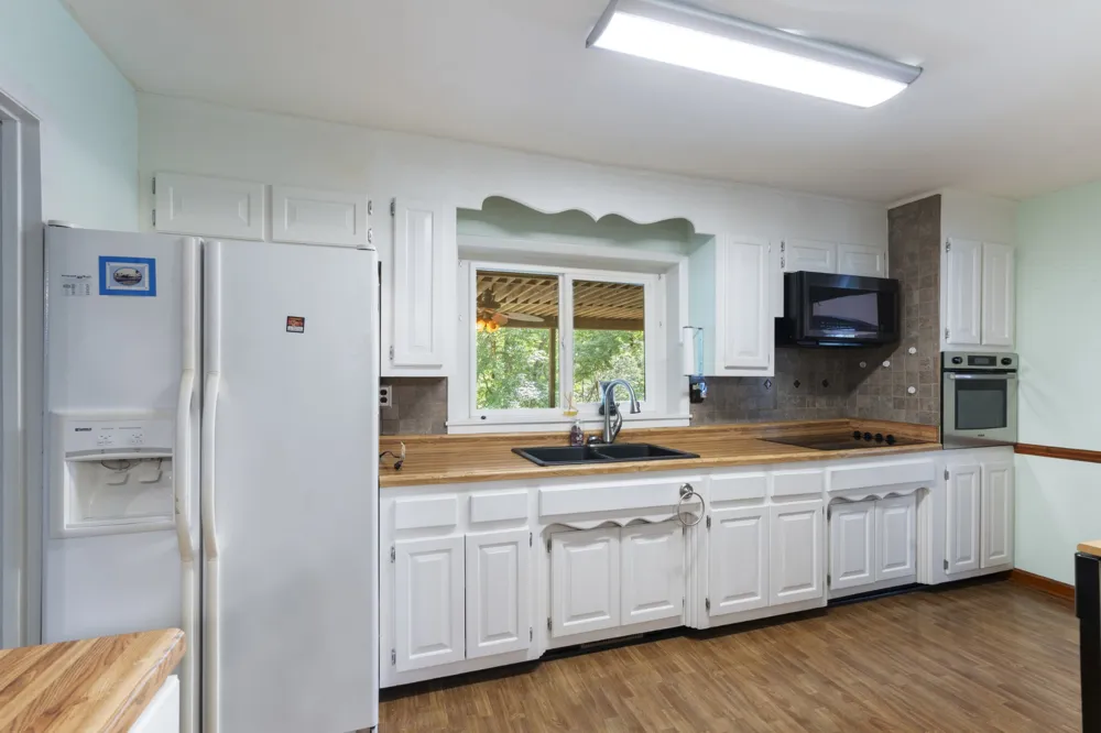 498 Highway 100 Centerville, TN 37033