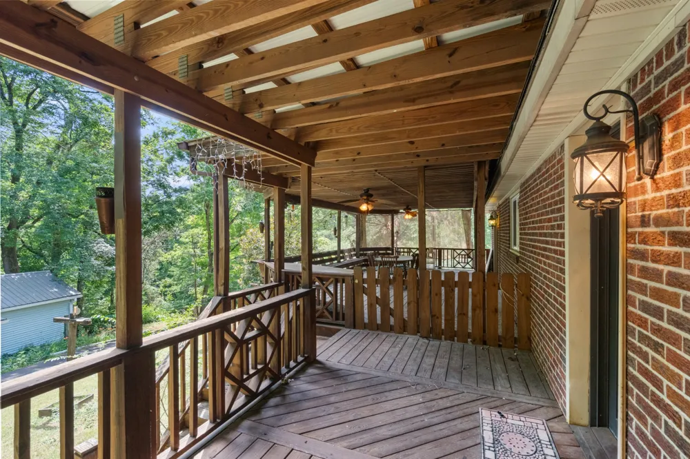498 Highway 100 Centerville, TN 37033