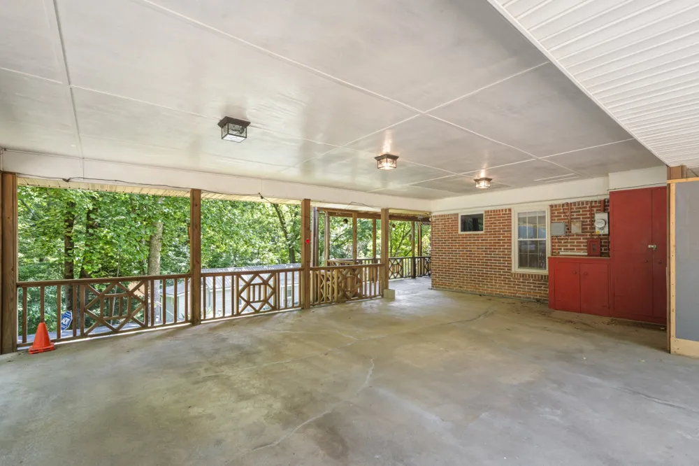 498 Highway 100 Centerville, TN 37033