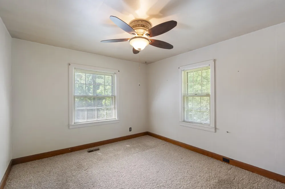 498 Highway 100 Centerville, TN 37033
