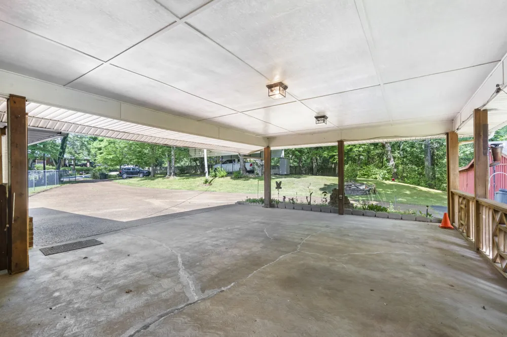 498 Highway 100 Centerville, TN 37033