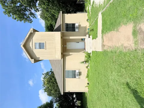 404 S Love Avenue