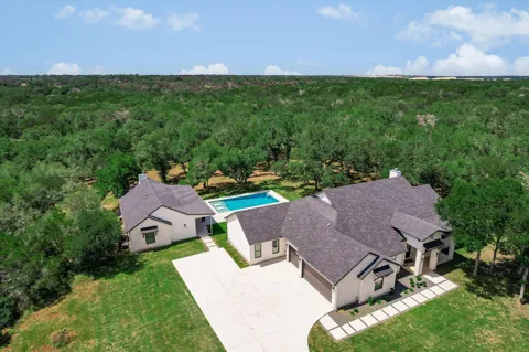 400 Creekside Drive