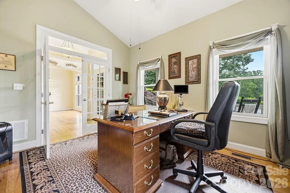 3121 Cove Loop Road Hendersonville, NC 28739