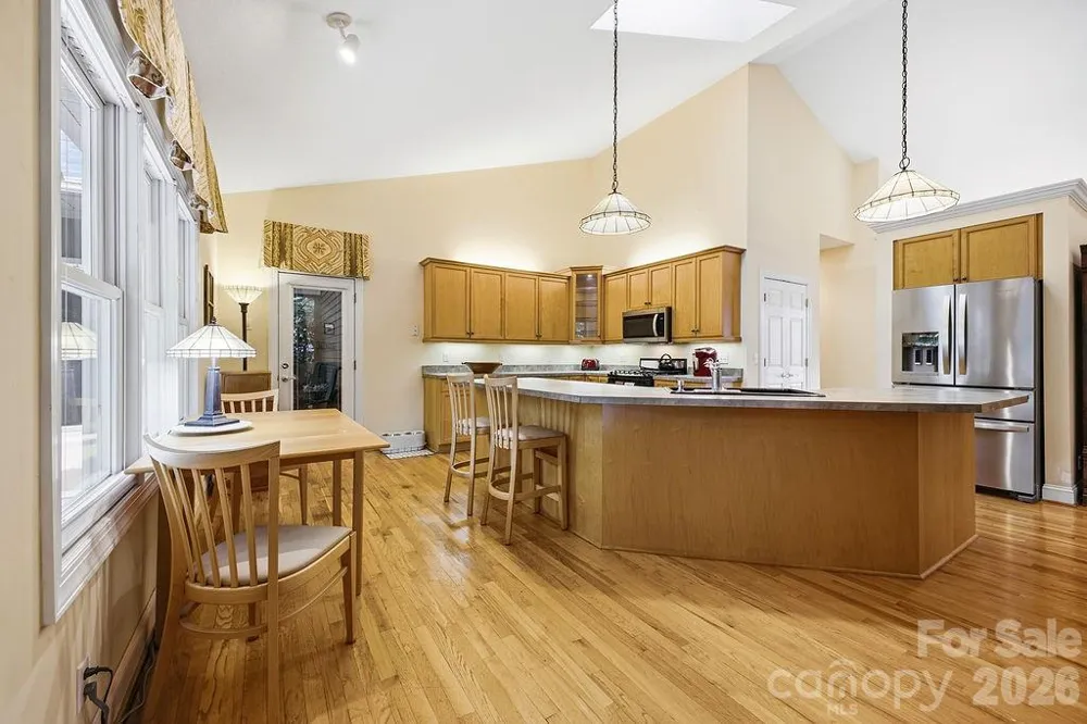 3121 Cove Loop Road Hendersonville, NC 28739