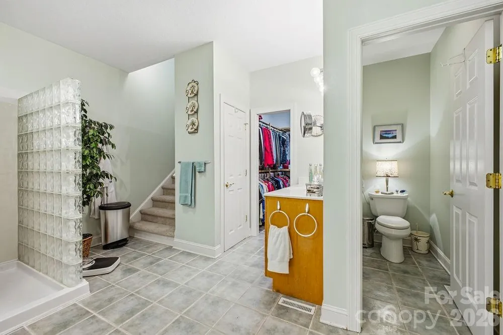 3121 Cove Loop Road Hendersonville, NC 28739