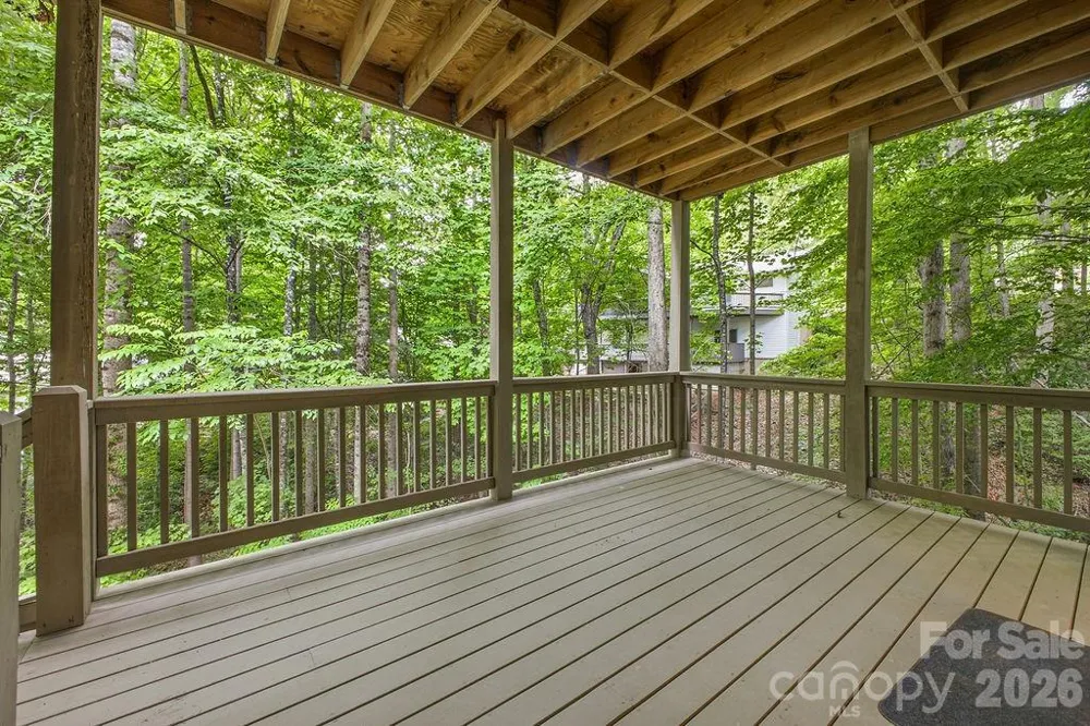 3121 Cove Loop Road Hendersonville, NC 28739