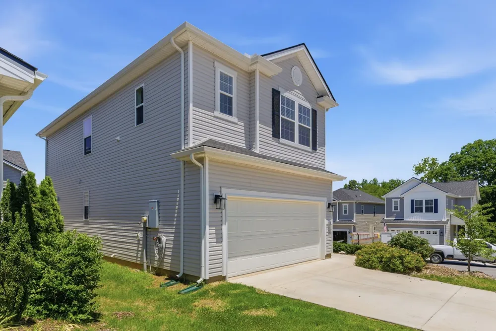 106 Timber Crest Trl White Bluff, TN 37187