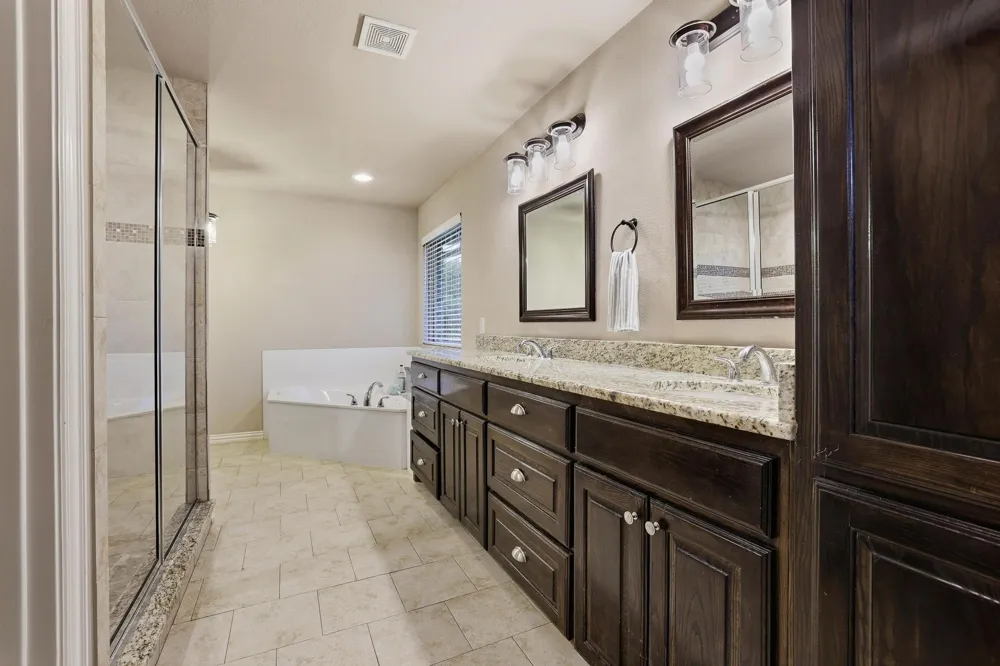 460 County Road 4421 Trenton, TX 75490