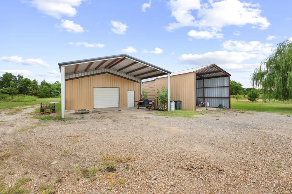 460 County Road 4421 Trenton, TX 75490