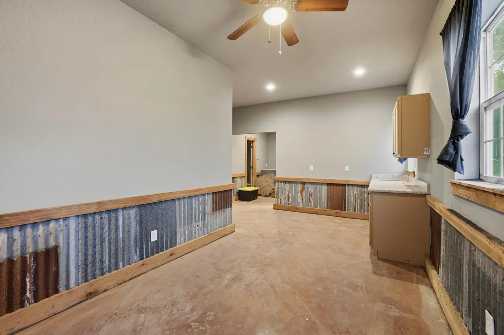 460 County Road 4421 Trenton, TX 75490