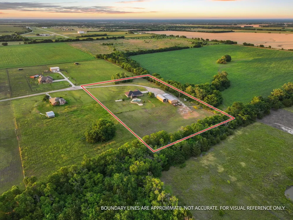 460 County Road 4421 Trenton, TX 75490