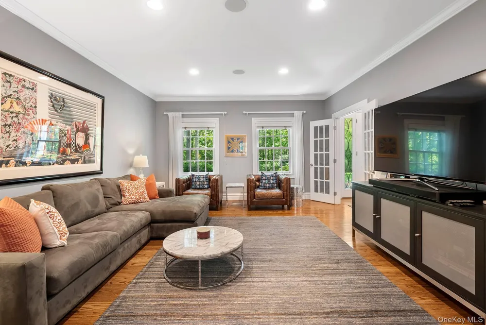 6 Woodruff Lane Bridgehampton, NY 11932