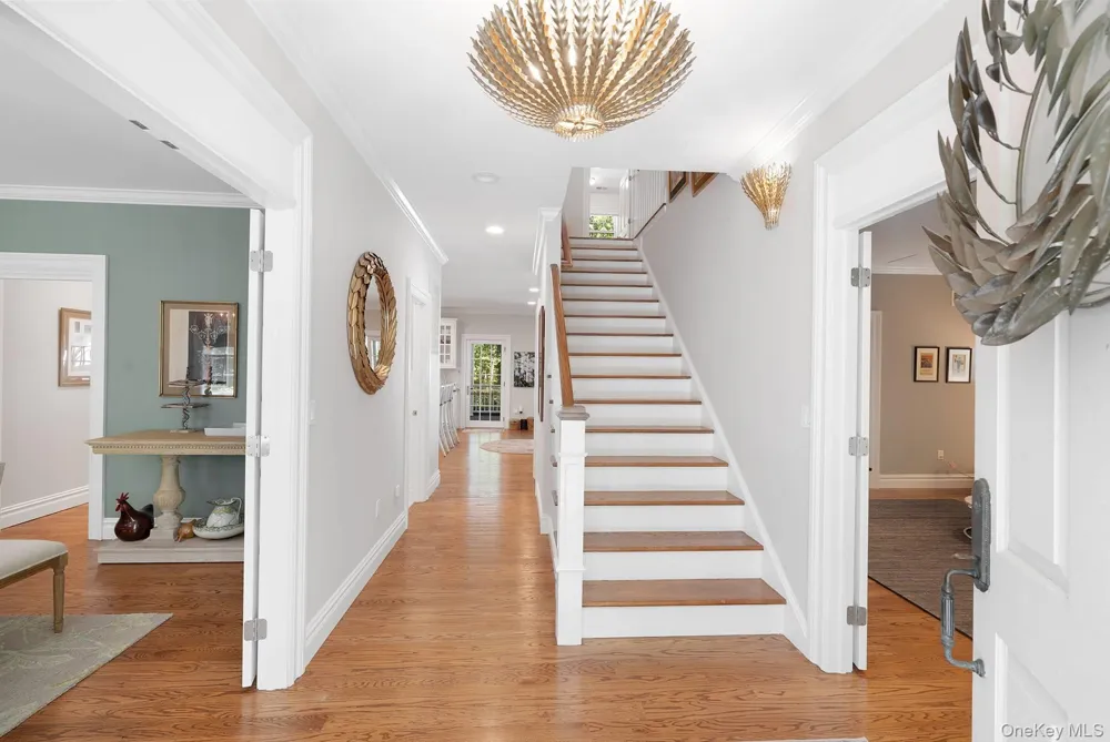 6 Woodruff Lane Bridgehampton, NY 11932