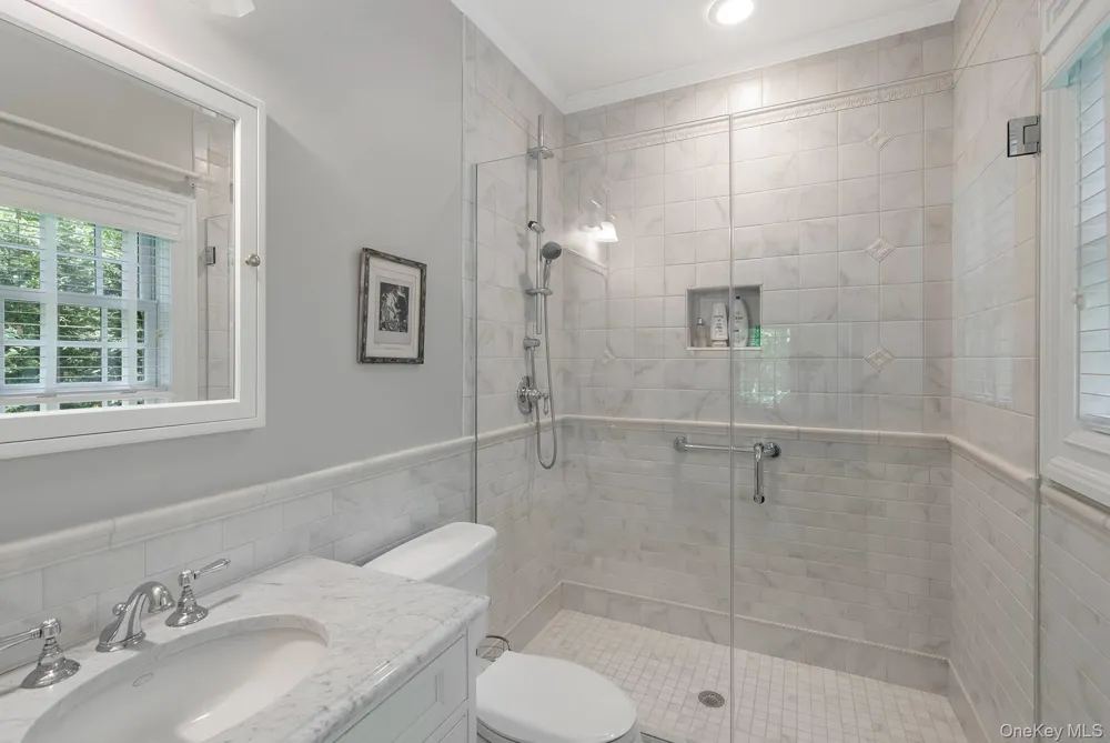 6 Woodruff Lane Bridgehampton, NY 11932