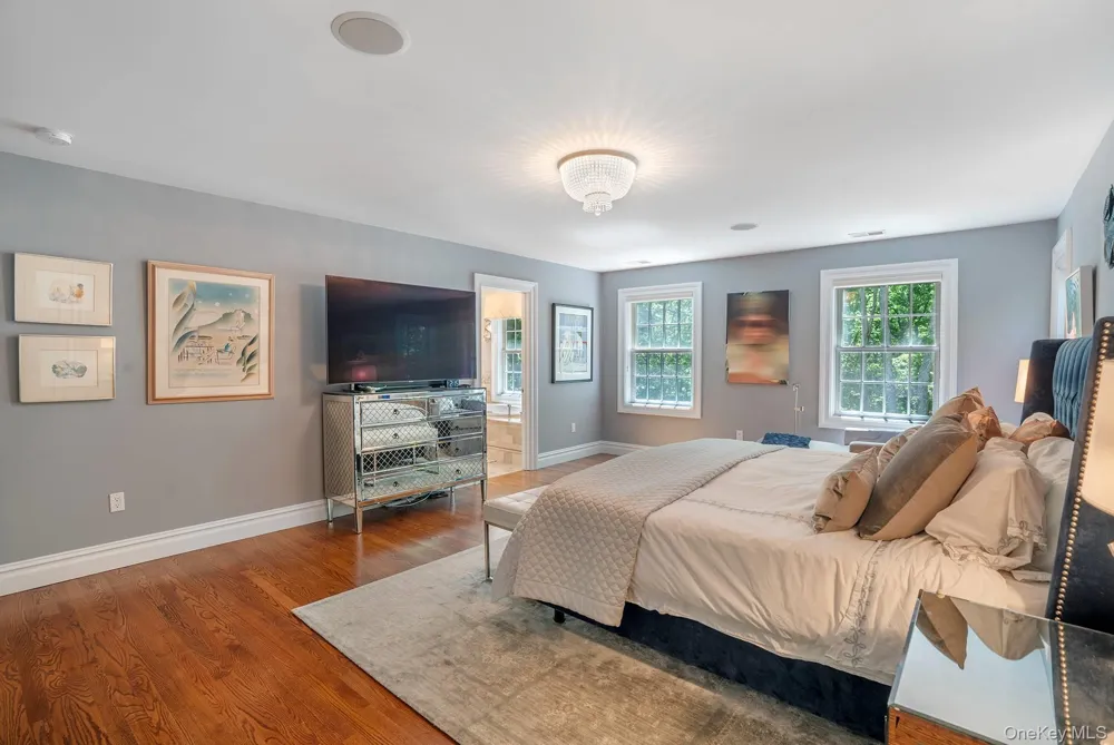 6 Woodruff Lane Bridgehampton, NY 11932