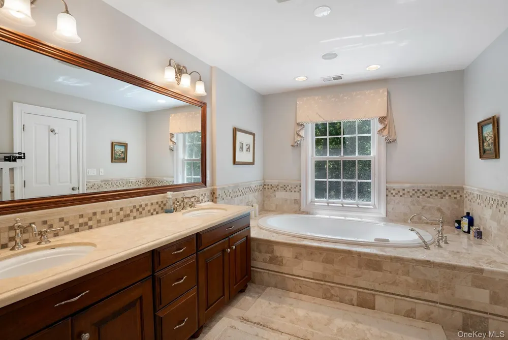 6 Woodruff Lane Bridgehampton, NY 11932