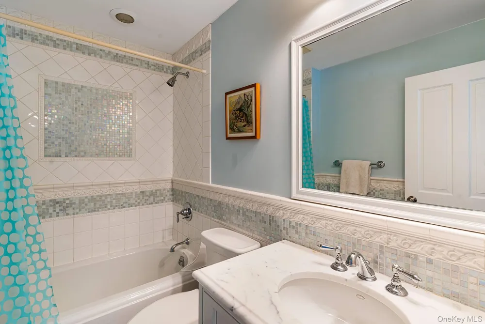 6 Woodruff Lane Bridgehampton, NY 11932