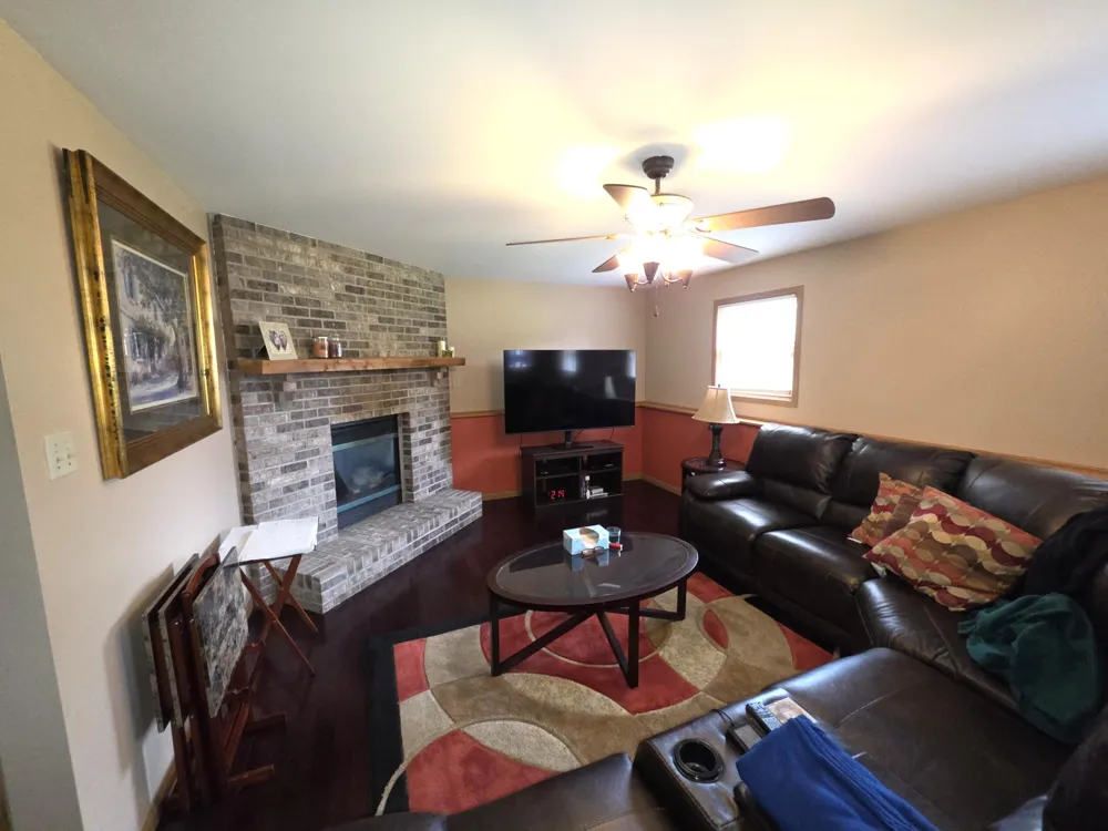 8389 Buchanan Street Merrillville, IN 46410