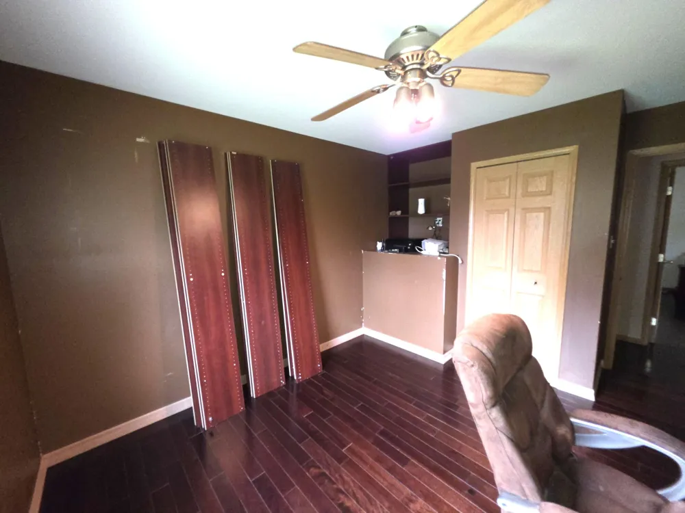 8389 Buchanan Street Merrillville, IN 46410