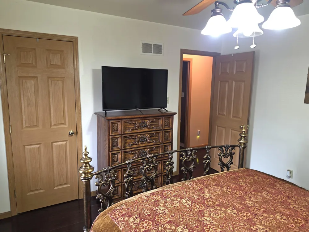 8389 Buchanan Street Merrillville, IN 46410