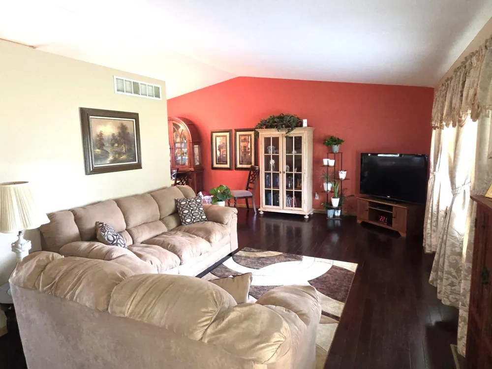 8389 Buchanan Street Merrillville, IN 46410