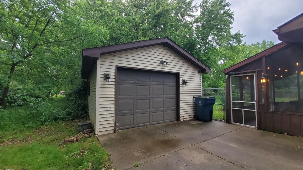 704 S 22nd Street Chesterton, IN 46304