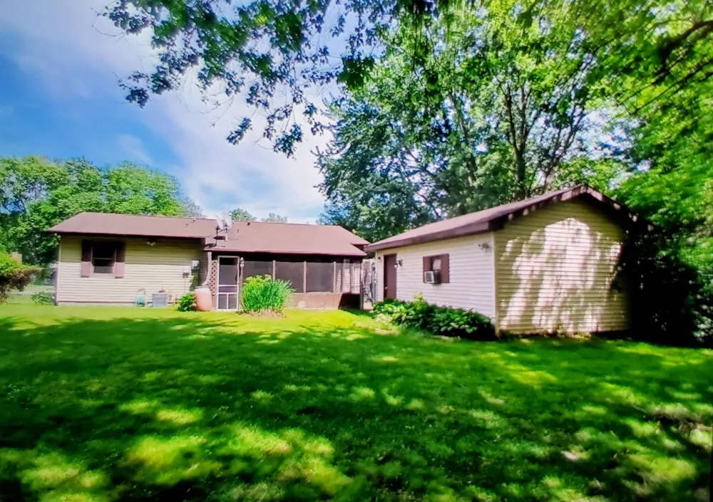 704 S 22nd Street Chesterton, IN 46304